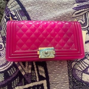 Le Miel NWT Jelly purse with chain.